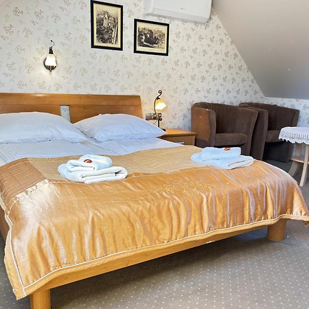 Dom Pod Kasztanami Apartment Kazimierz Dolny Bagian luar foto