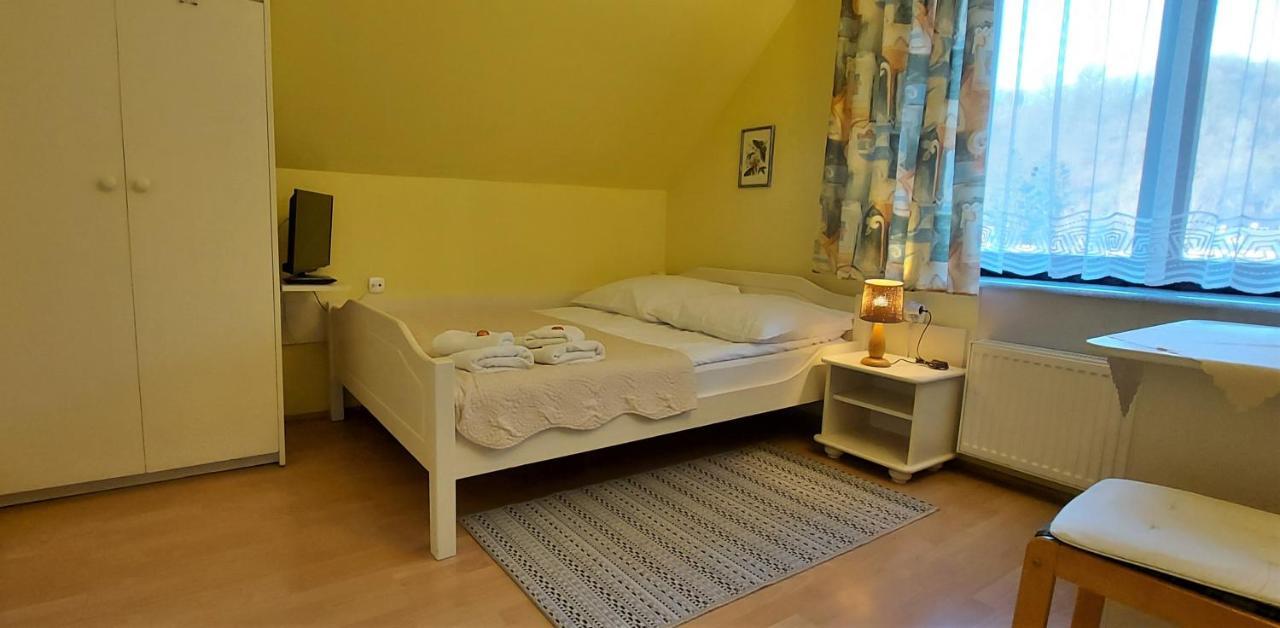 Dom Pod Kasztanami Apartment Kazimierz Dolny Bagian luar foto